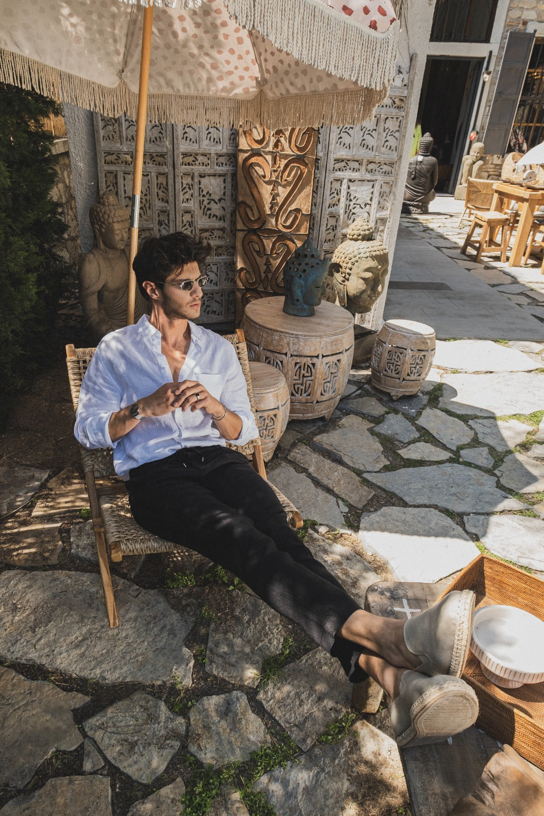 Black Men's Linen Pants Outfit Ideas